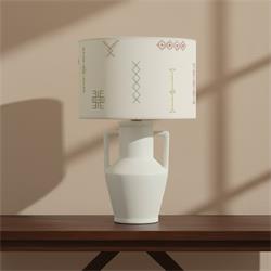 Lámpara de Mesa JADE Cerámica Blanca con Pantalla Bordada