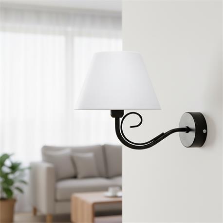 APLIQUE FORJA TREBOL 1 LUZ NEGRO C/P PVC