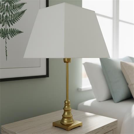Lámpara de Mesa Dorada con Pantalla Rectangular | Serie MAI