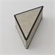 Aplique de Pared Triangular de Rafia Gris | Serie RITA