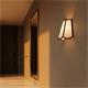 Aplique de Pared con Pantalla Blanca y Burdeos | Serie YARA